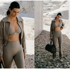 Alo light cocoa splendor bra